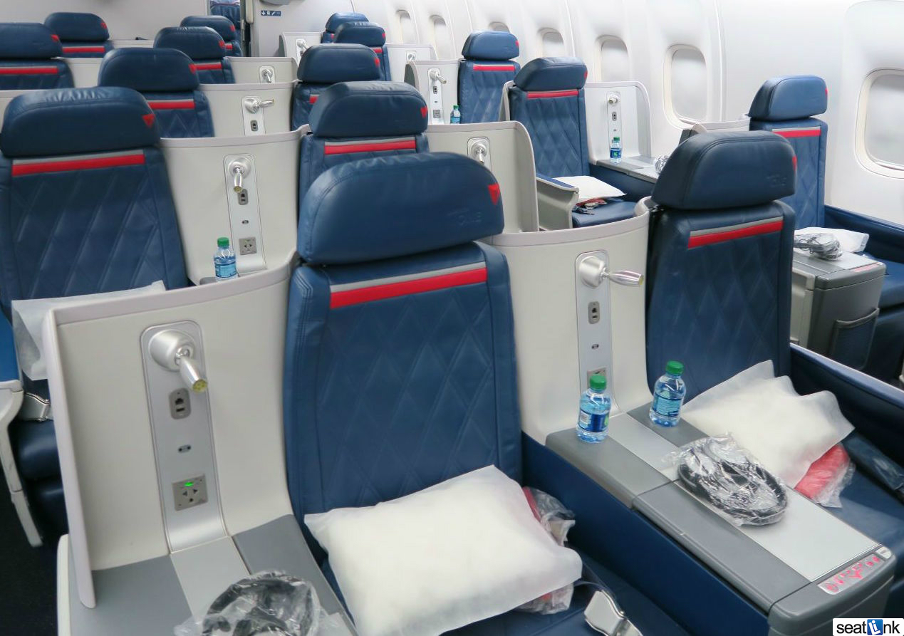 Delta One Business Class 767-300ER Review and Seat Report (SEA to ATL