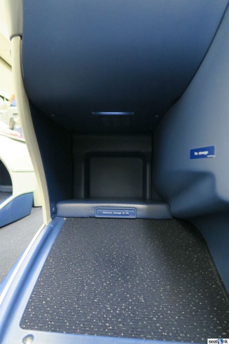 Sizeable footrest and footwell