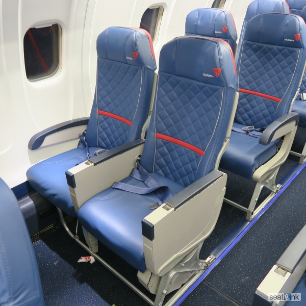 united airlines seating chart canadair regional jet 700